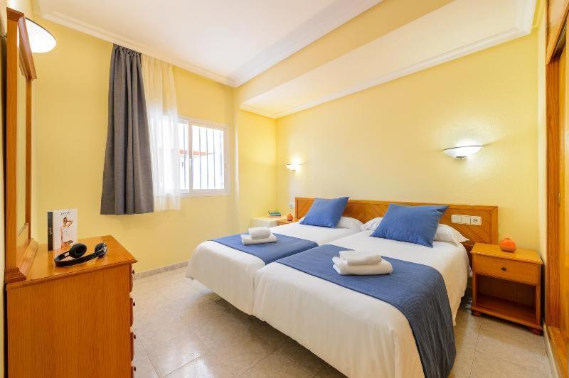 Hotel Apartamentos Vibra Lux Mar Ibiza Szoba fotó