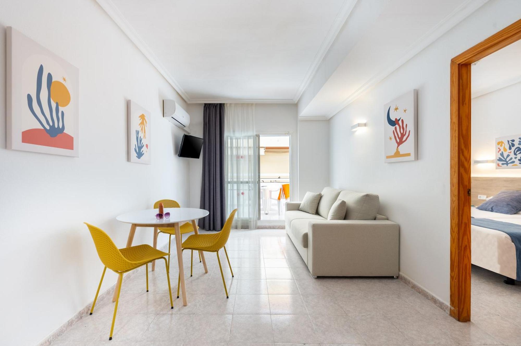Hotel Apartamentos Vibra Lux Mar Ibiza Kültér fotó