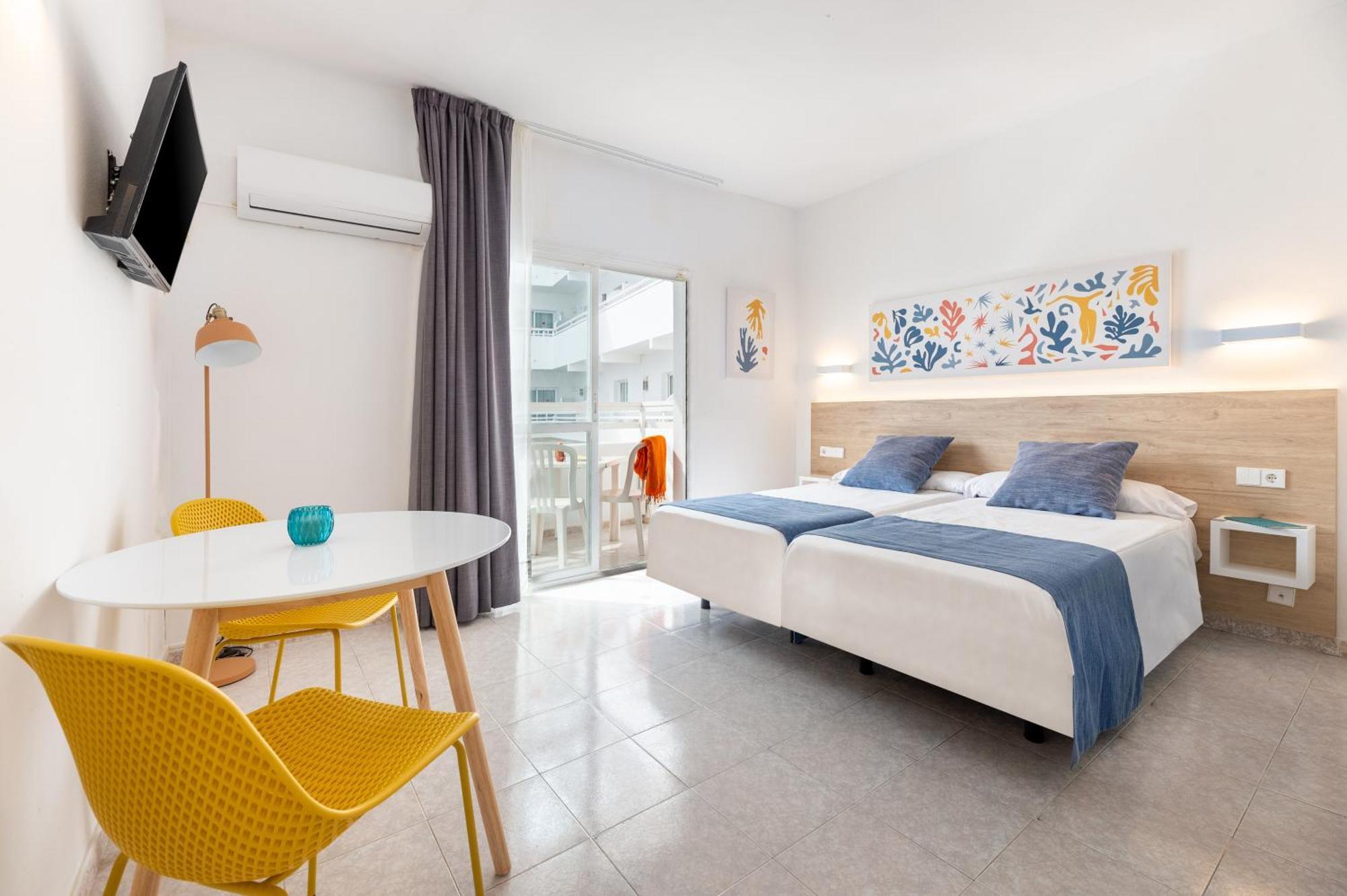 Hotel Apartamentos Vibra Lux Mar Ibiza Kültér fotó