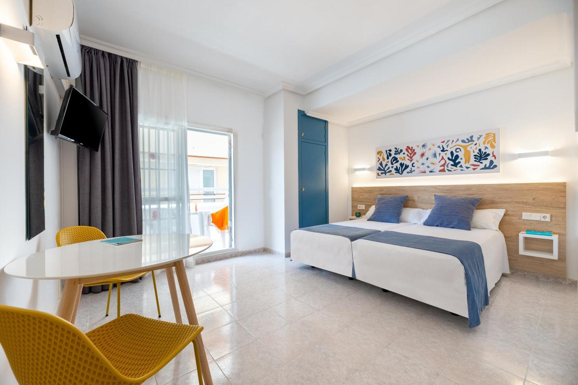 Hotel Apartamentos Vibra Lux Mar Ibiza Kültér fotó
