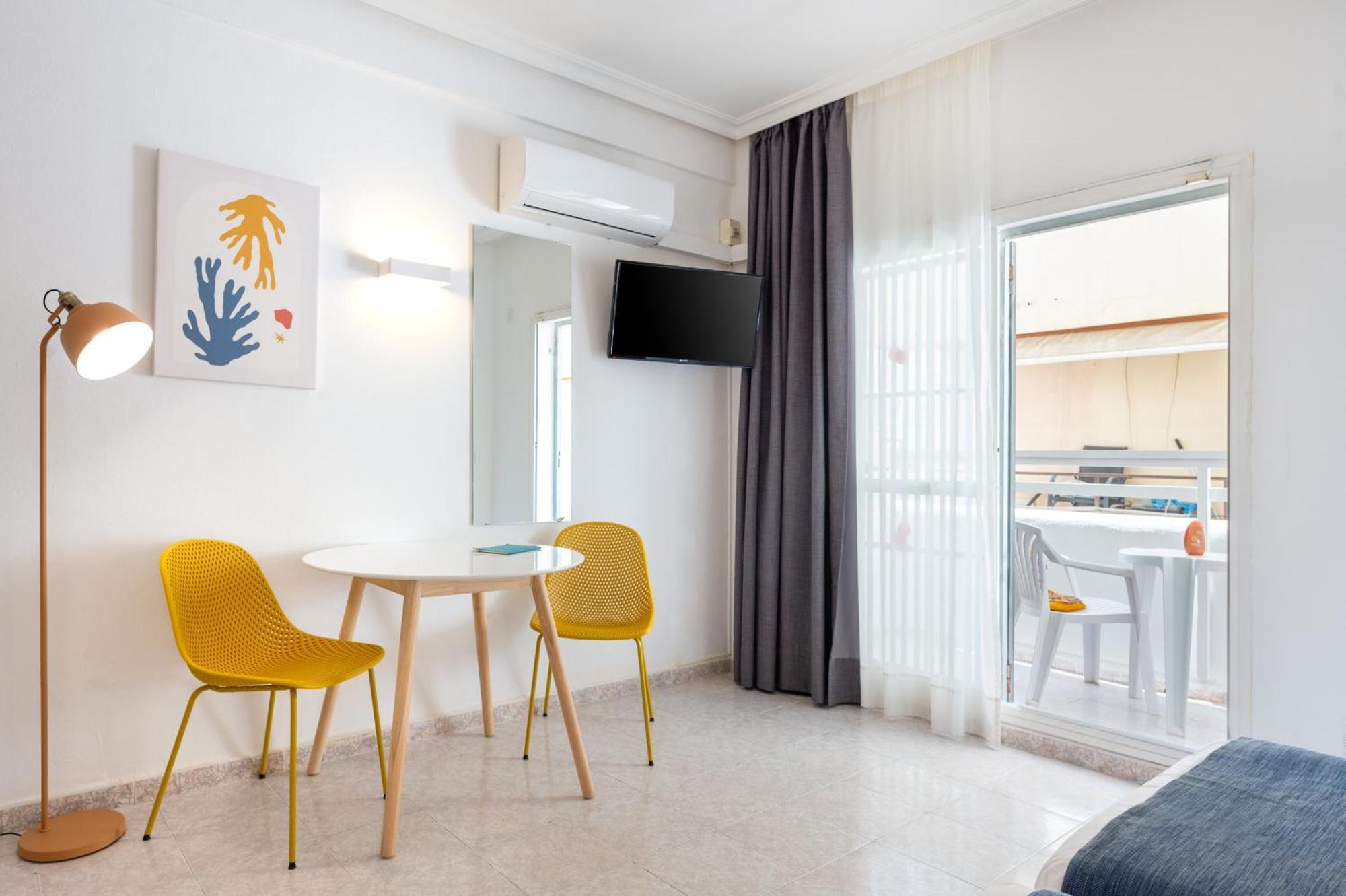 Hotel Apartamentos Vibra Lux Mar Ibiza Kültér fotó